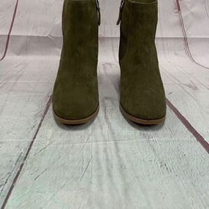 Susina Dana Lea Boots Booties Suede Leather Block Heel Side Zip Size 10M Green
